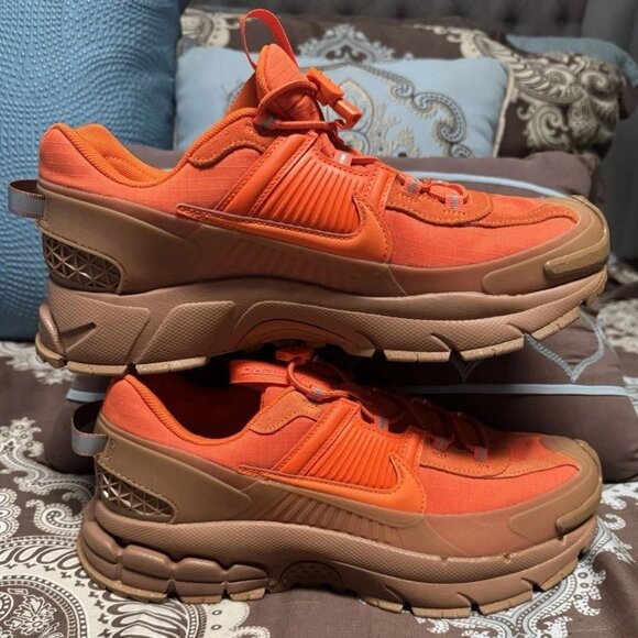 Nike Zoom Vomero 5 Roam "Safety Orange Gum" - Men's Size 9 - FV2295-800 - Picture 1 of 7
